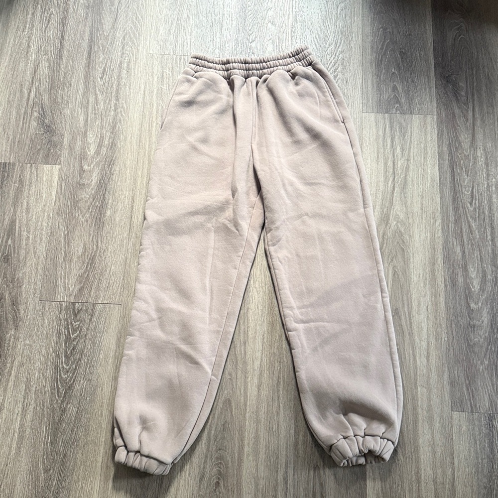 Comfrt Women's Beige Jogger Athletic Pants